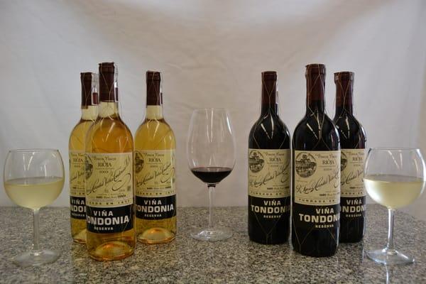 2003 LOPEZ HEREDIA Tondonia Reserva Blanco
  2004 LOPEZ HEREDIA Tondonia Reserva Roja