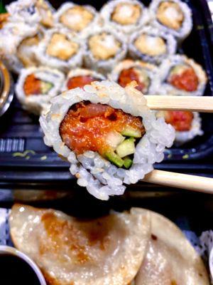 30. Spicy Tuna Roll - close up