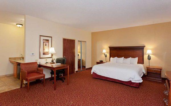 Hampton Inn & Suites McComb