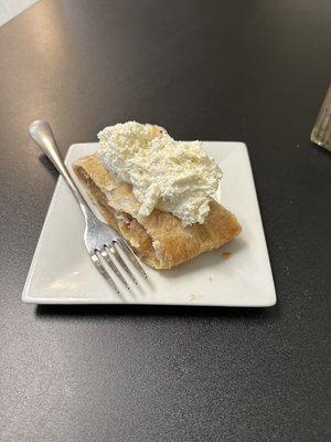 Apple strudel