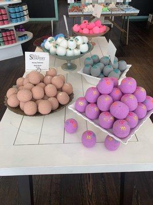 Bath bombs