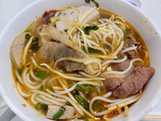 bun bo hue