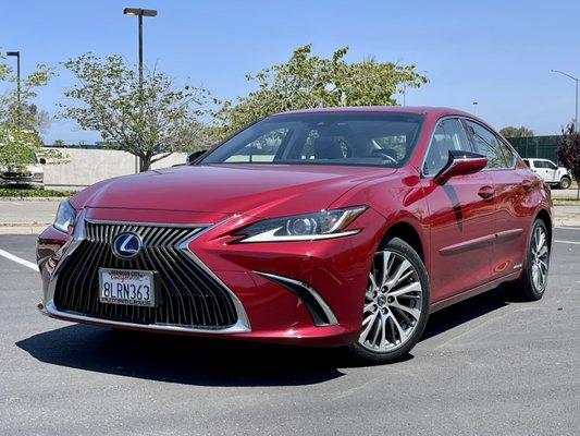 2019 Lexus ES 300h