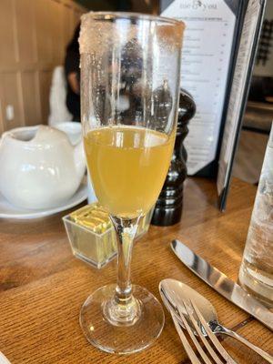 Apple cider mimosa