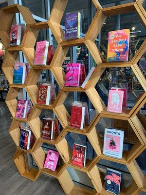 Honeycomb book display