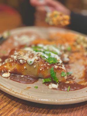 My partner had the beef enchiladas -- this foto was taken mid way and the presentation still looks nice!