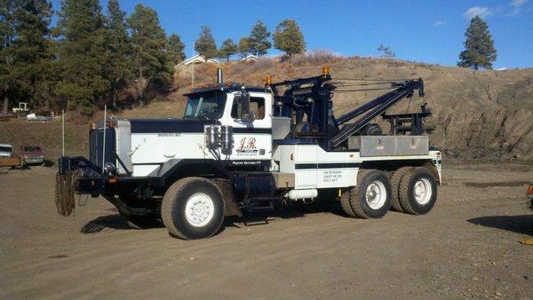 6x6 50 ton recovery wrecker