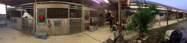 12X12 stalls in barn.  Tack room,and bathroom. Wash stall with instant hot water to pamper your horse.