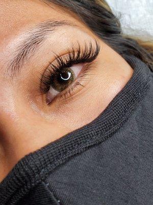 2D eyelash extensions set D curl,  cat eye shape with a spiky wispy effect.