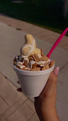 Pumpkin spice vanilla swirl with Cinnamon Toast Crunch and marshmallow drizzle