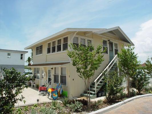 Fun n Sun Beachfront Vacation Rentals
 http://www.sunfunbeachfront.com/