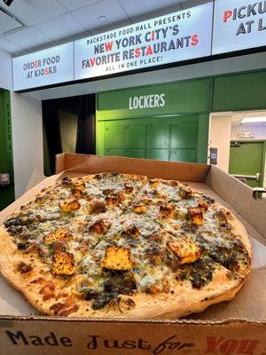 Saag Paneer Pizza