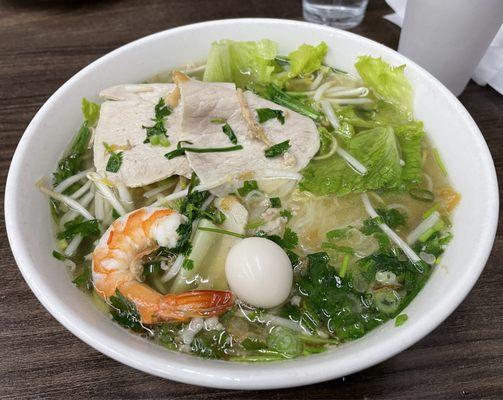 Phnom Penh Egg & Rice Noodle Soup