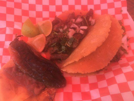 Taco de Carne Asada y Birria