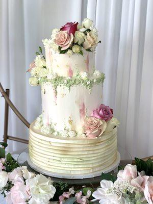 Vintage Rose Wedding Cake