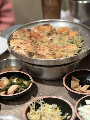 Haemul Pajeon (Seafood Pancakes)