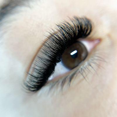 Mega Volume lash extensions