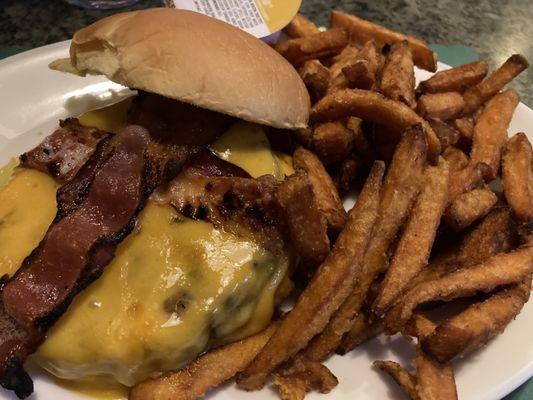 The Artie with sweet potato fries