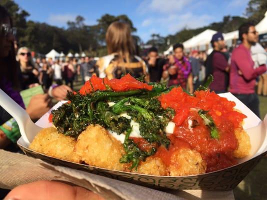 Italian style tater tots! follow @bakedfoodiegrammers