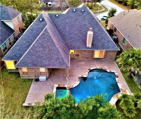 Amazing pool in this home located in Jacobs Reserve, The Woodlands, Tx.