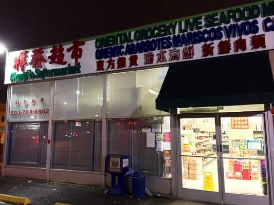 Chang Fa Supermarket at a Night