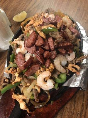 Parrillada mix with sausage