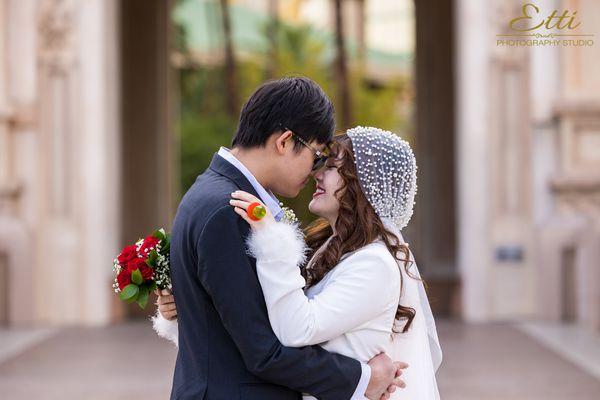 Las Vegas Elopement Photographer