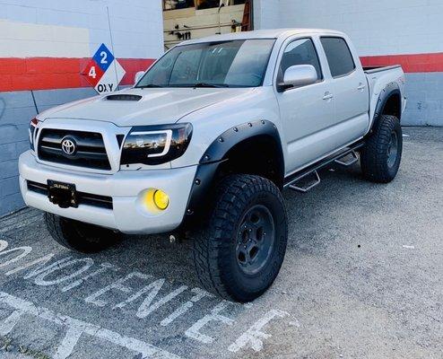 Black Finish Off-Road Bolt On Style Fender Flares!!!