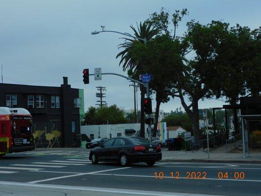 The many connections that take you over towards the oldest of the streets of El cajon and University Blvd .