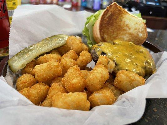 Burger & Tots - very good!