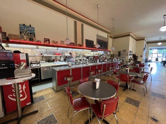 The soda fountain cleared out.