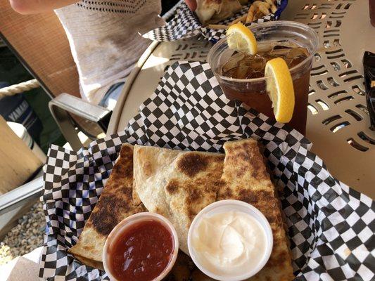 Cheeseburger quesadilla