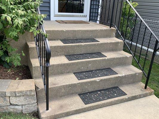 Front step railing fix