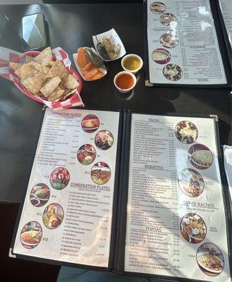 Menus and chips/salsa