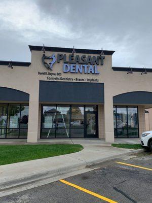 David Daynes DDS - Pleasant Dental