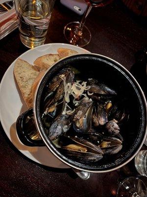 Steamed Mussels