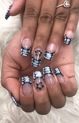 Please follow us on social media 
IG:luxenails_sandiego2020