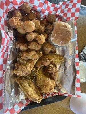 Wing dinner with fried okra