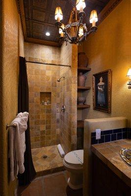 Casita Verde Bathroom.