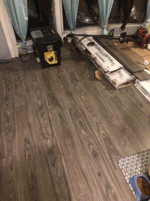 Installing laminate flooring