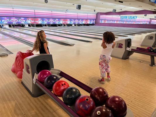 Kiddos enjoying bowl time!!