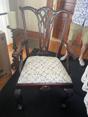 Dining room chair