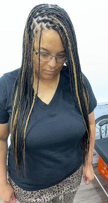 Small knotless braids