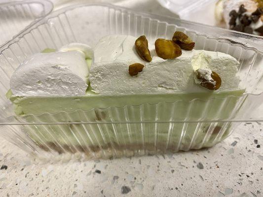 Italian pistachio cheesecake