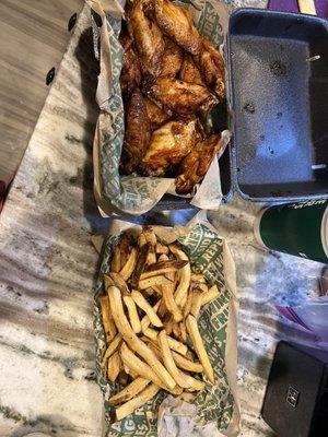 Big fat wings and loads of fries!