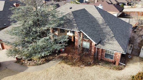 Roof replacement using GAF Armorshield II shingles (Weathered Wood)