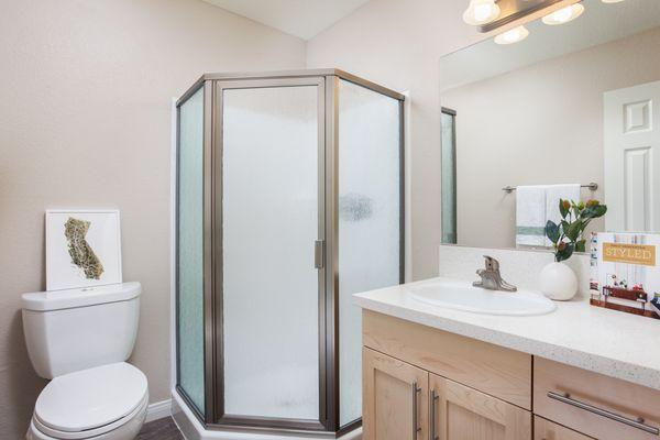 Quartz counter tops and low flow toilets at Countrywood Apartment Homes