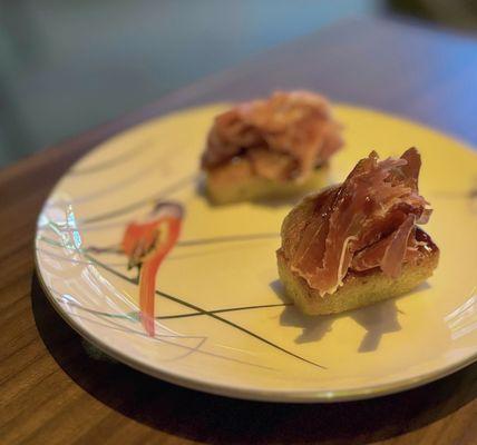 Amuse Bouche: Cornbread w/ prosciutto, blackberry jam