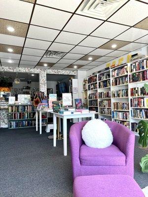 Ren’s Coffeehouse & Books