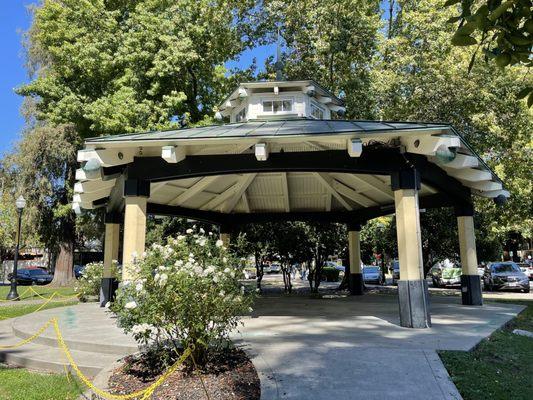 Healdsburg Plaza in September 2022